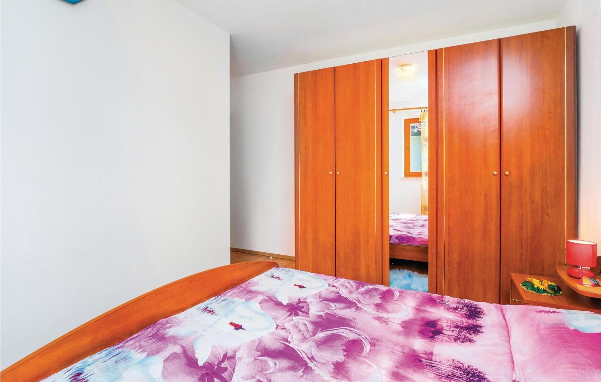 2 Bedroom Gorgeous Apartment In Rabac Exterior photo