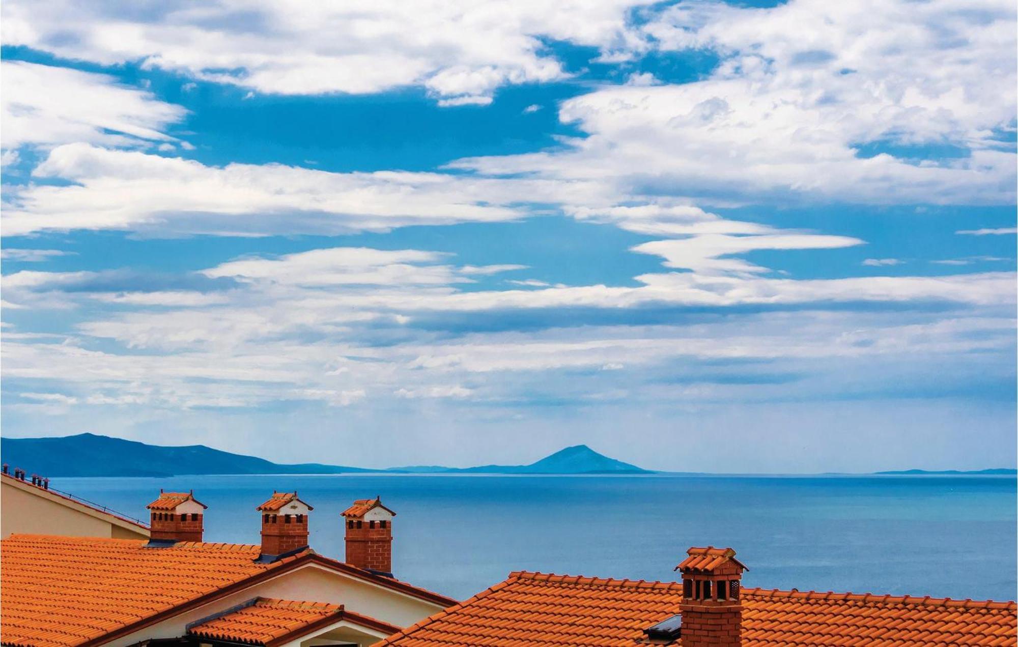 2 Bedroom Gorgeous Apartment In Rabac Exterior photo